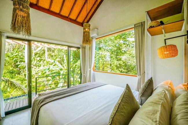 Serene 2BR Villa with Lush View 5 mins to Beach Images_2