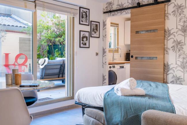 RARE ! Studio with terrace 5min walk to the Palais Images_1