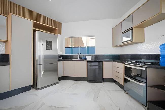 Pé na areia com vista espetacular -Costa do Sol Images_5