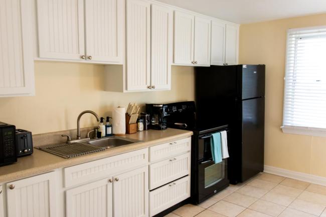 Walk to the beach! Two bedroom unit in the heart of Jax Beach Images_4