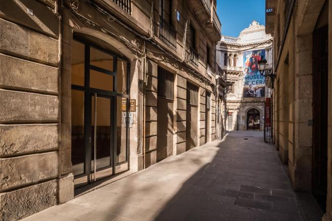 Ramblas by Pillow Images_1