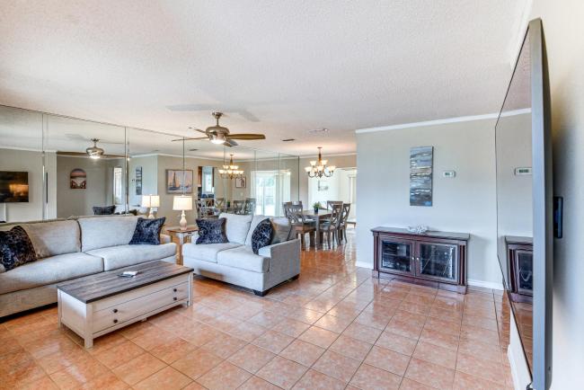Palm Coast Condo with Patio about 3 Mi to Beach! Images_3