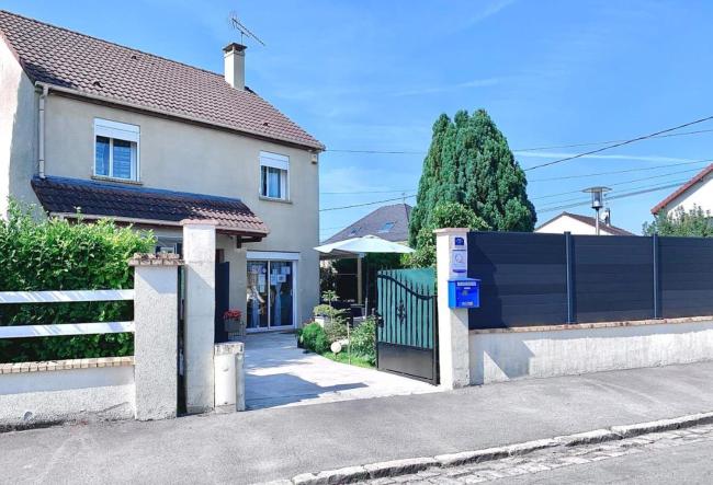 Appartement Charmant a Pontault Combault Vue Jardin 55 m² Images_1