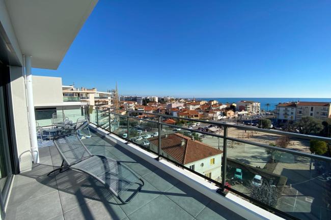 06BB2 - Unique in Cagnes sur Mer Images_2