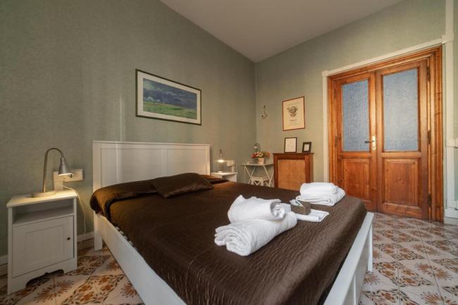 Reyes Suite Images_3