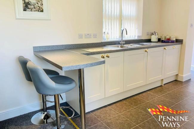 The West Wing, Featherstone Images_4