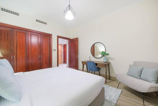 FIRST CLASS 2BR Oldtown Complex in Downtown Images_5