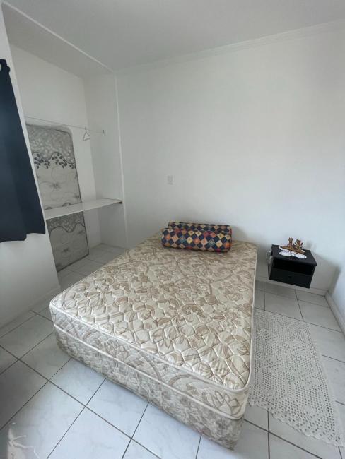 Apartamento prático com Wi-fi e estacionamento Images_4