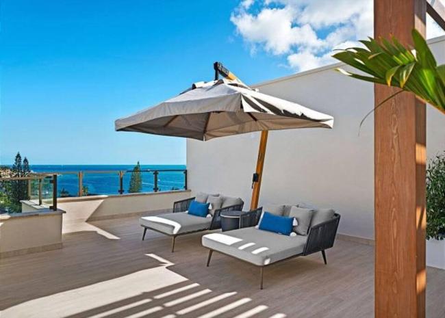 Coastal Comfort: Charming Cottage with Private Pool Images_4