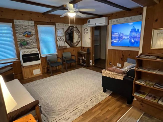 Oldest Town of Cape Cod In The Historic District Images_4