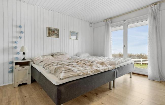 Amazing Home In Føllenslev With Kitchen Images_3