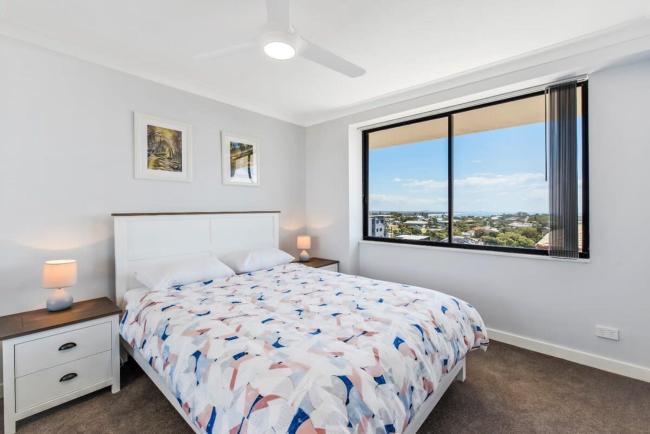 Kings Beach - Modern 3Brm Unit with Ocean Views Images_5