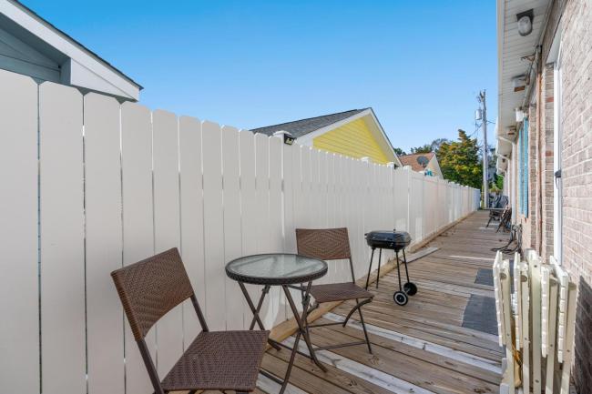 Madison Villas 16 - 3rd Row - Crescent Beach Section Images_1