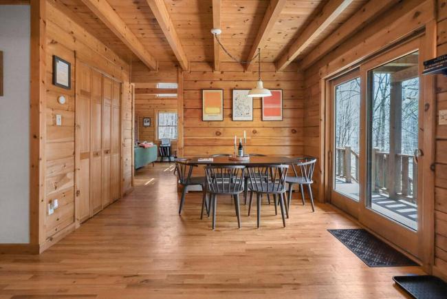 Lakefront Log Cabin, Private Lake Access w/Peloton Images_4