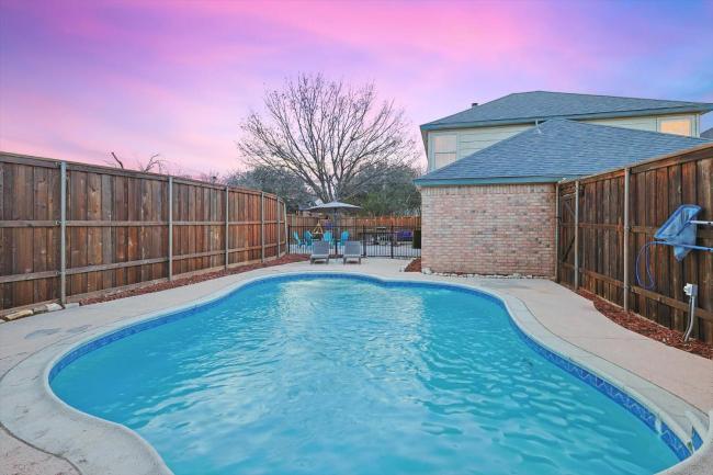 Refined 5BR-3BA Lux Home with Pool in Mesquite Images_4