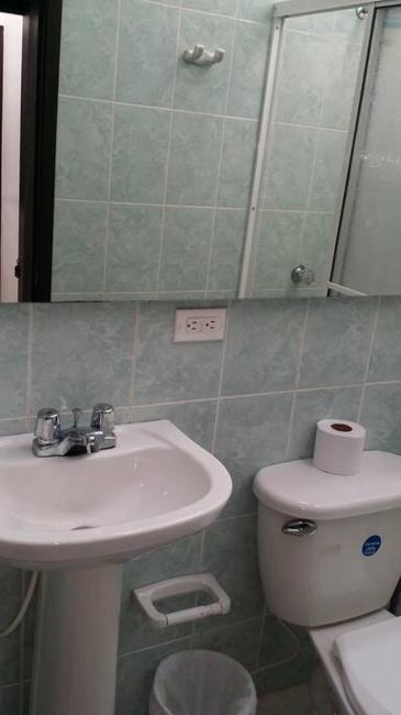 Aparta-estudio amoblado 202, 2p, wifi Images_4