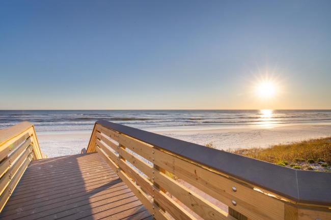 Paradise Getaway at 30A - 3BD & 3BA-4 Min Walk to beach - Pool - Gym Images_3