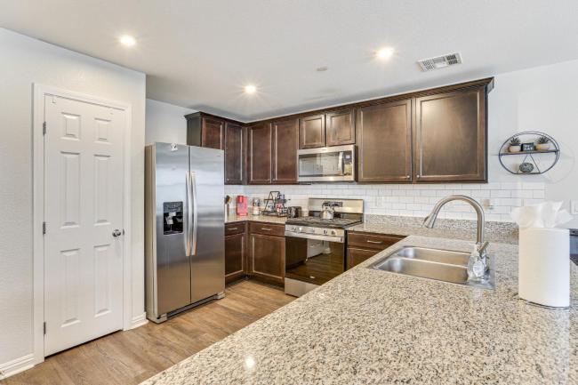 Stylish Home with Pool Access, 10 Mi to Vegas Strip! Images_1