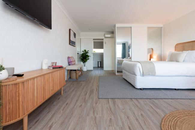 Cute and Cosy Studio with Parking & WiFi Images_4