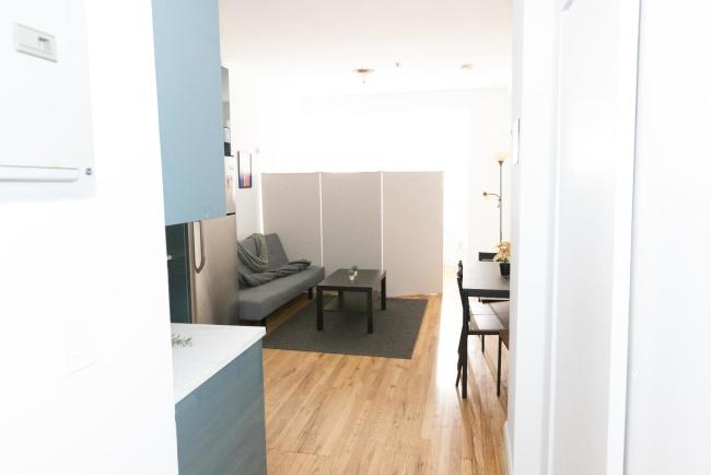 Deluxe Studio Apt Close to NYC Images_4