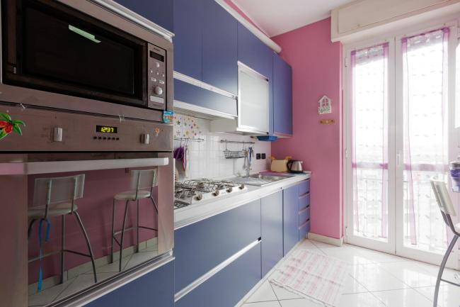Mac Mahon - Colorful Apartment with balcony! Images_1