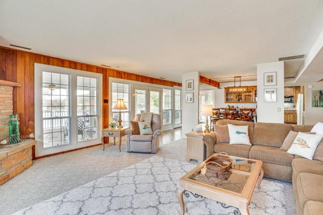 Lake of the Ozarks Haven with Decks, Dock and Kayaks! Images_4