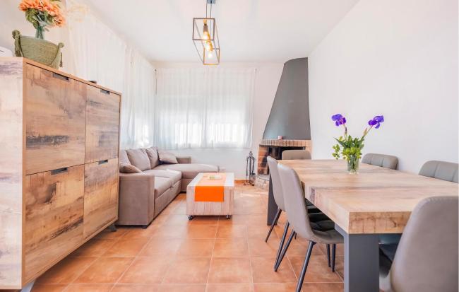 Cozy Home In Pontons With Wifi Images_3