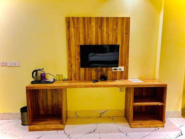 Hotel GL House For International Guests Near Delhi Airport - With Free Airport Drop Images_1