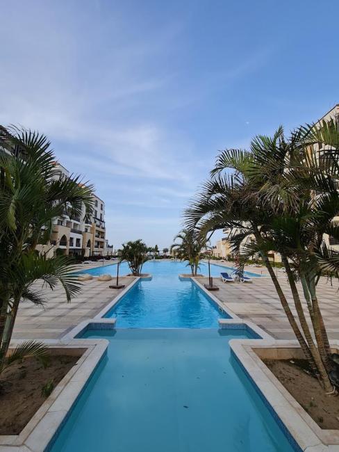 Hurghada Seaview room with private beach in gravity hotel for rent Images_3