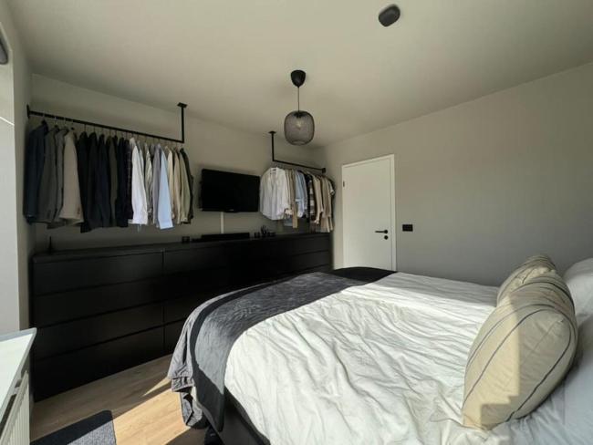 Modern Apartment with a Great View Images_3