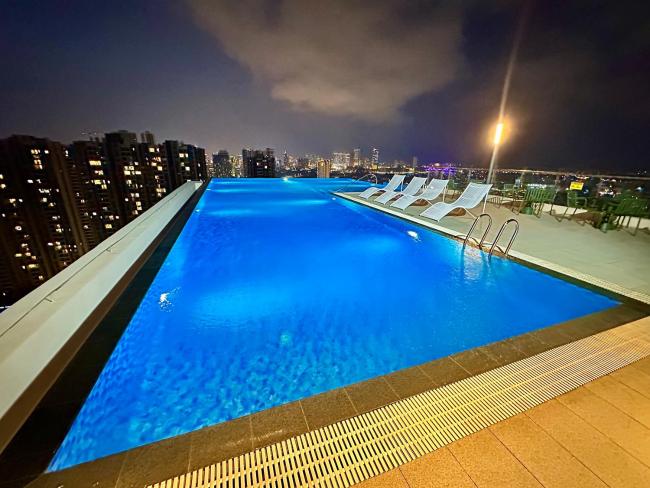 R Residences Images_4