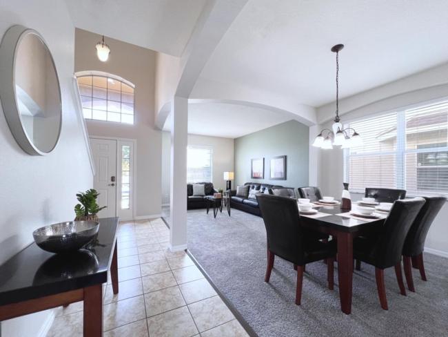 Luxurious 6Bd Pool Haven Refreshing and Chic-4464N home Images_2