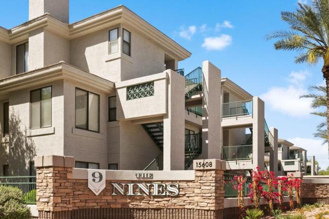 3BR CozySuites at Kierland Commons with pool #14 Images_2