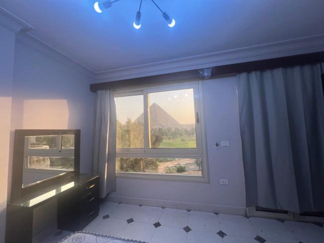 Pyramids Golf Direct View Images_1