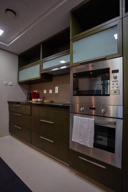 1BR apt on boulevard Steps from Burj & Dubai Mall Images_1