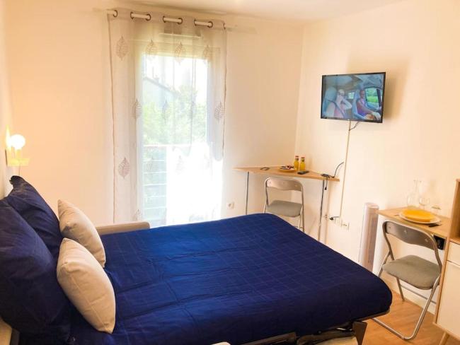 Studio close to INSA with parking space Images_1