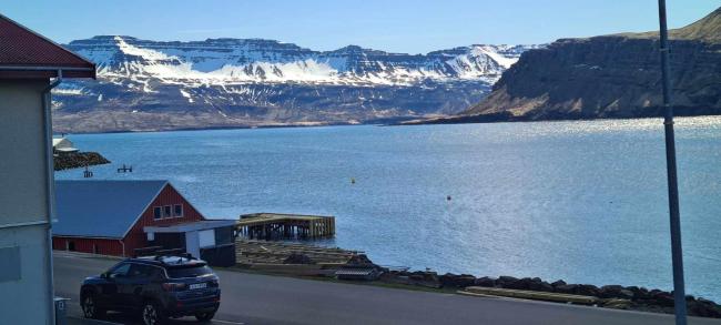 Flat in the heart Neskaupstaður Images_2