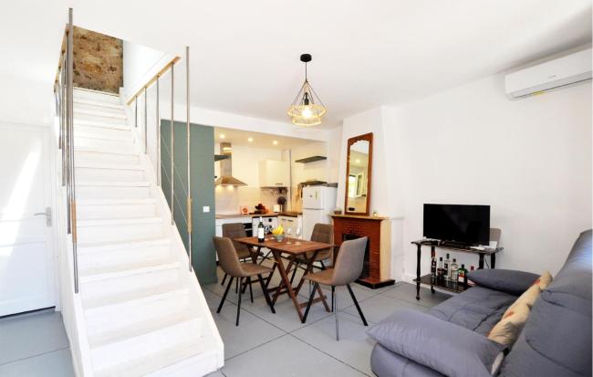 Nice Home In Bizanet With Kitchen Images_4