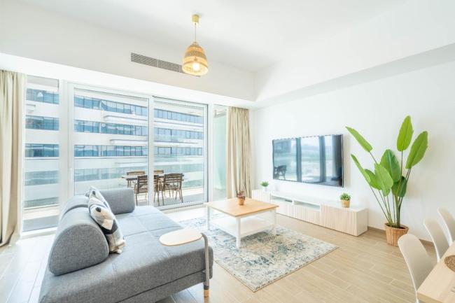 Modern 2 Br Maid's Room With Amazing View Images_2