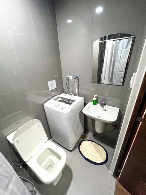 The Modern Flats at Air Residences with wifi&city view Images_3