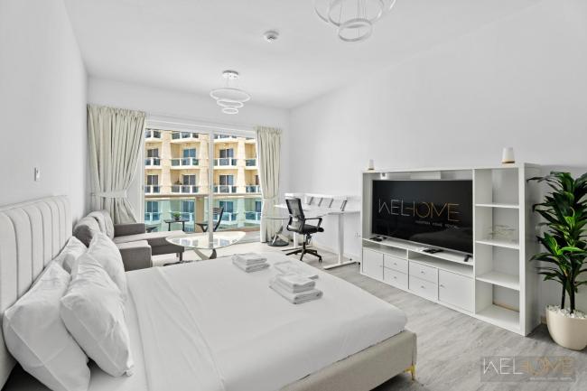 WelHome - Greenery Apt for Modern Studio in Production City Images_4
