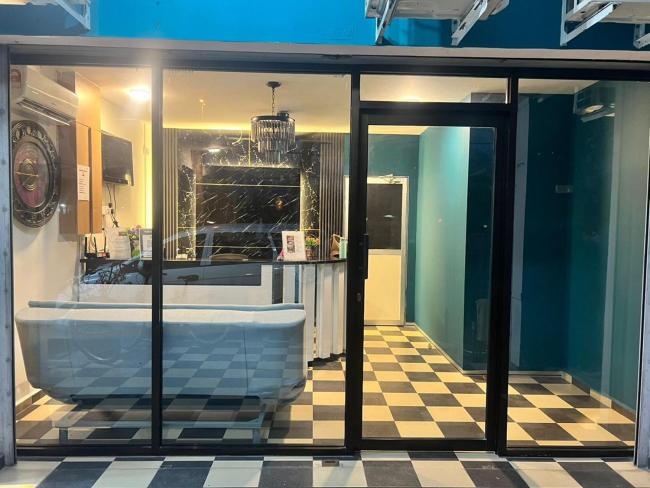 Captain Hotel Images_2