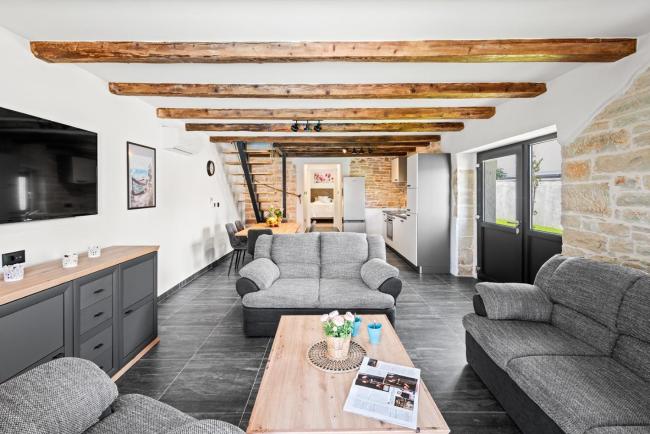 Villa Bugenvilija with Private Pool Images_5