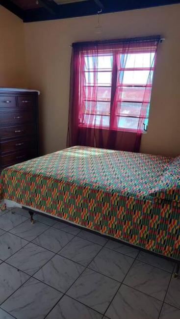 Conveniently located, quiet & amp; Comfortable Images_4