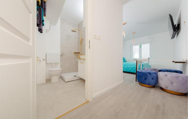 Nice Apartment In Novalja With Wifi Images_3