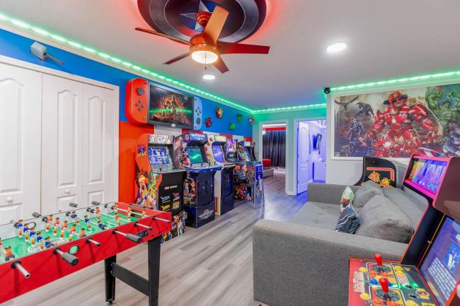 House with Private Pool Game Room in Resort Images_5