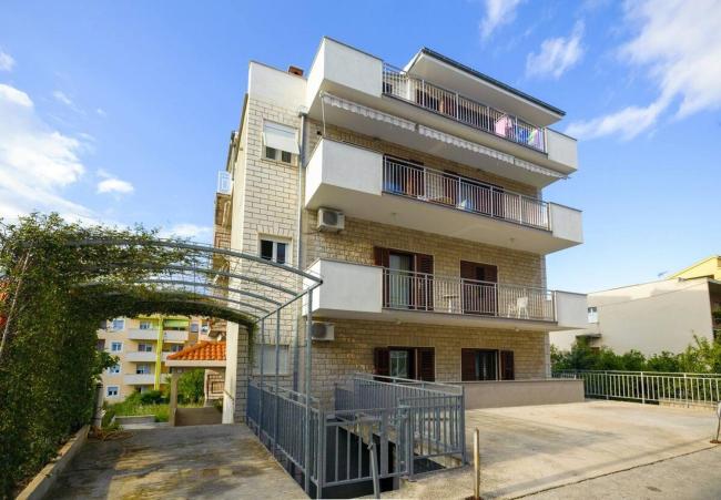 Apartments with a parking space Split - 22800 Images_5