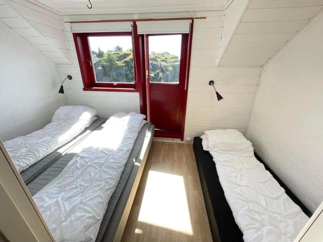 Seaside apartment - A9 Images_3