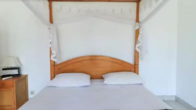 1 Private bedroom with terrace and pool in Bingin Images_3