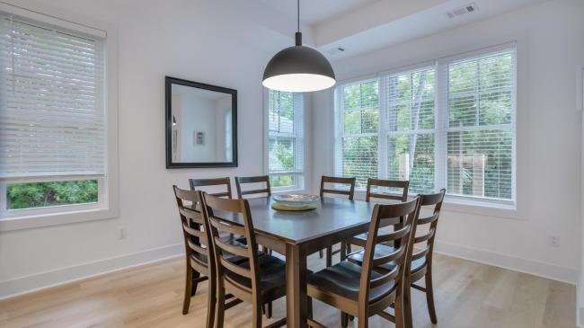 Luxurious Home with Private Pool Images_5